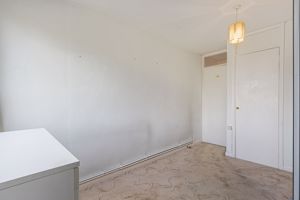 Bedroom- click for photo gallery